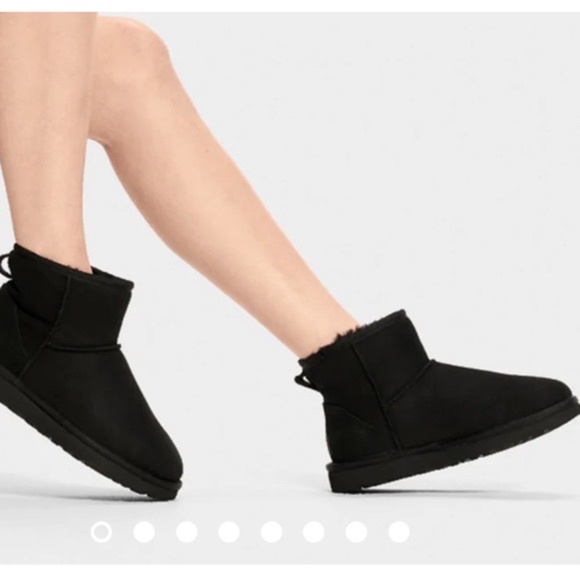 NEW UGG Women's Classic Mini II Boot Black BOOTIE COZY & CHIC NIB - Picture 5 of 5